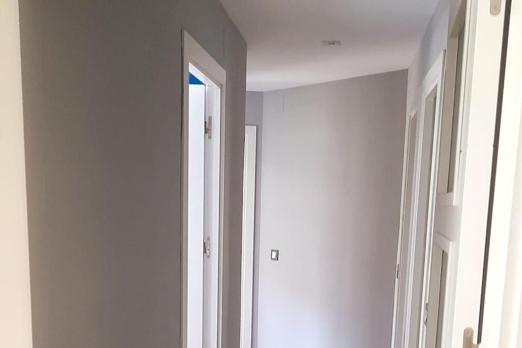 Exclusive House Close To Airport El Prat de Llobregat Ngoại thất bức ảnh